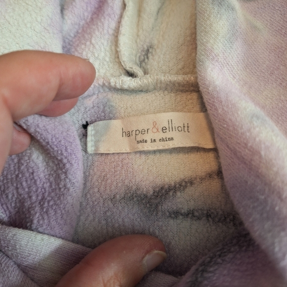 HARPER AND ELLIOTT SIZE XL GIRLS TIE-DYE HOODIE (12-14) - Picture 2 of 4